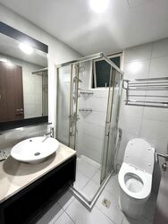 1 Canberra (D27), Condominium #375580831
